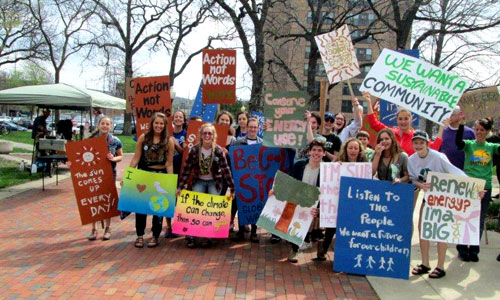 Students support the environment at 2016 EarthFest Expo in Rochester