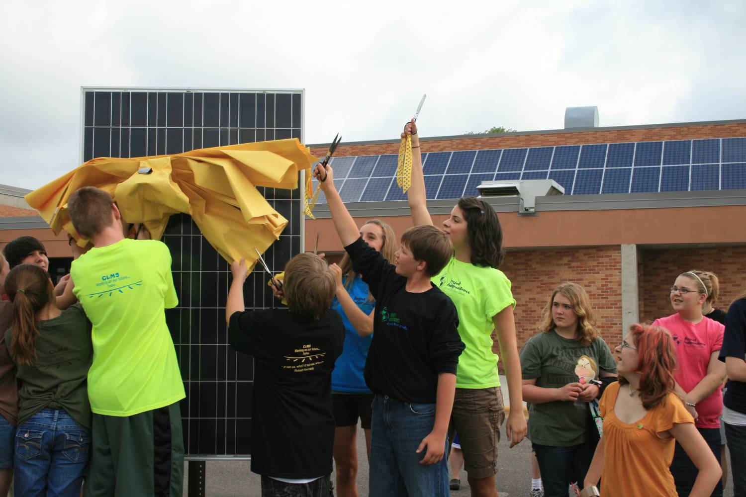 Chisago-Lakes-Ribbon-Cutting.jpg