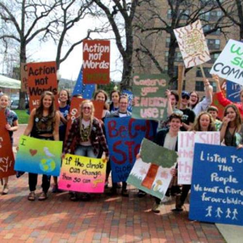 Students support the environment at 2016 EarthFest Expo in Rochester
