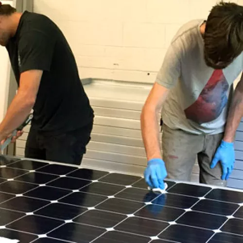 Making Itek Energy panels