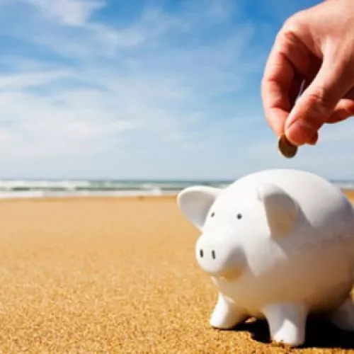 Saving Energy and Money at Home When You’re Away on Summer Vacation
