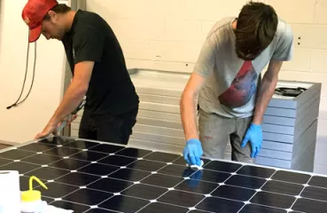 Making Itek Energy panels