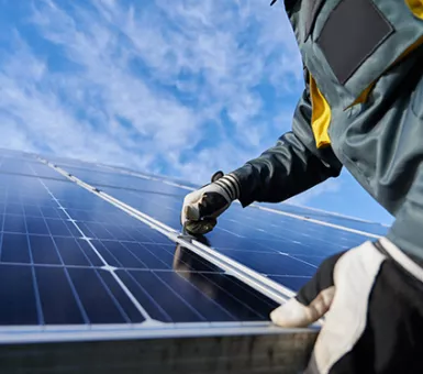 solar installer